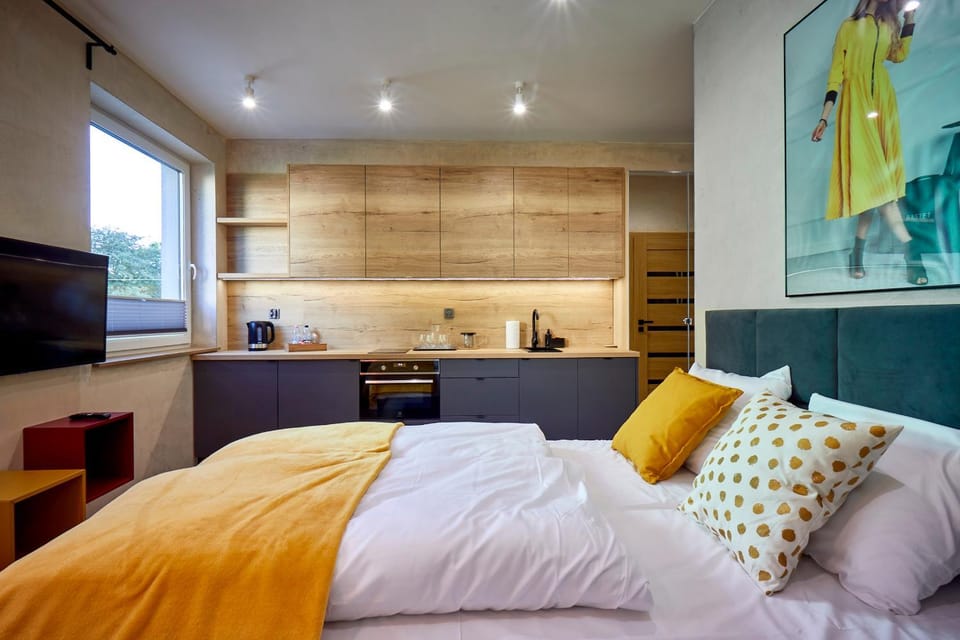 Bed, Kitchen or kitchenette, Photo of the whole room
