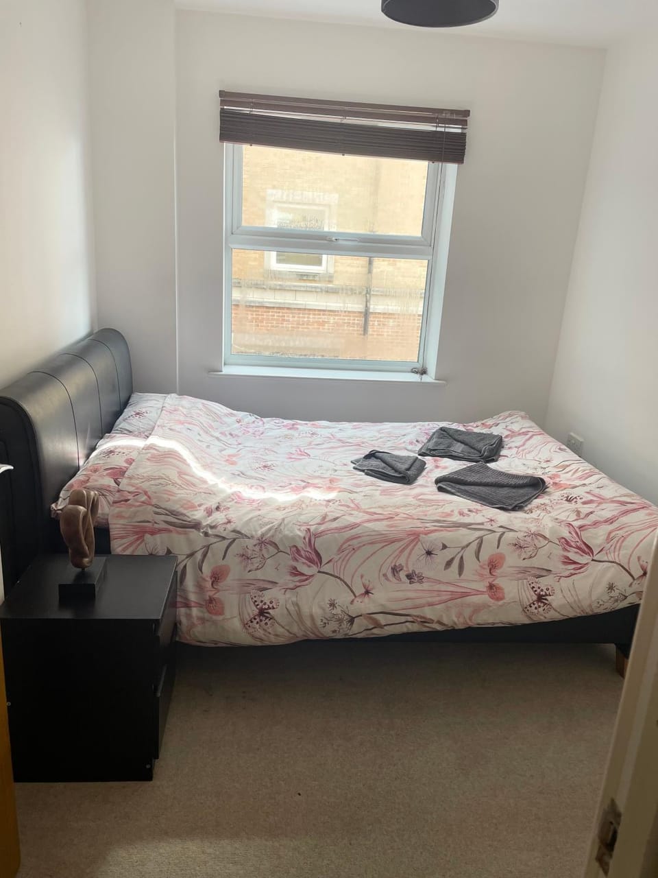 Entire town centre 2 bedroom apartment very close to beach Apartment in Bournemouth