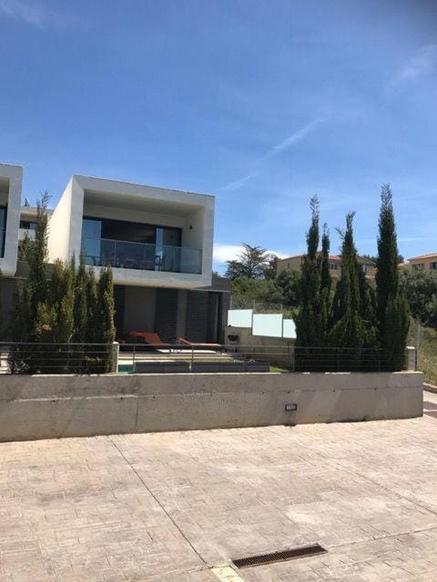 Luxus-Chalet-Casas-Blancas-cases-blanques-1-casa-A House in Llevant