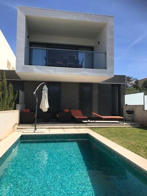 Luxus-Chalet-Casas-Blancas-cases-blanques-1-casa-A House in Llevant