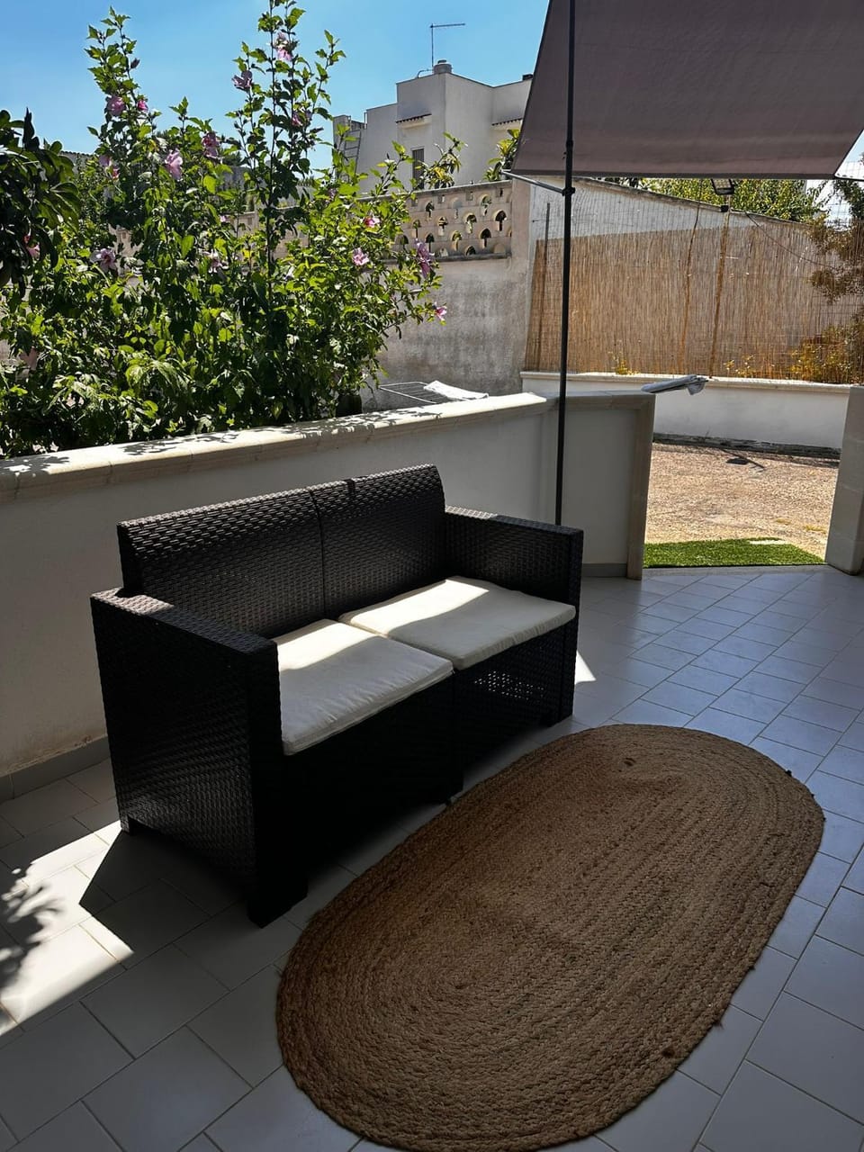 Patio, Day, Balcony/Terrace