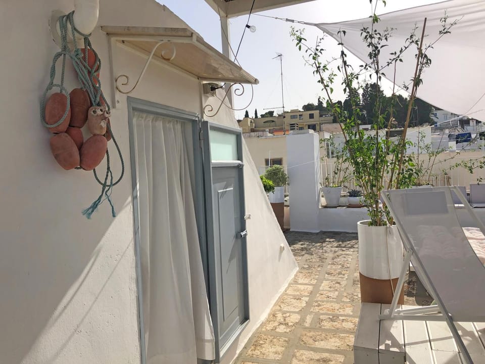 Balcony/Terrace, City view