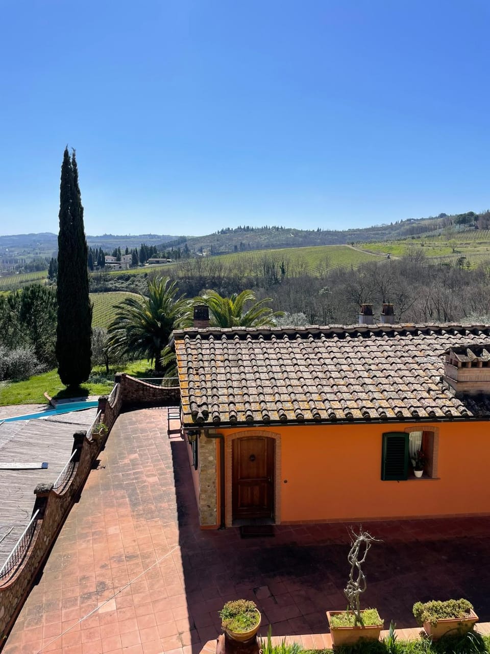 Property building, Day, Natural landscape, View (from property/room), Mountain view, Pool view, Swimming pool