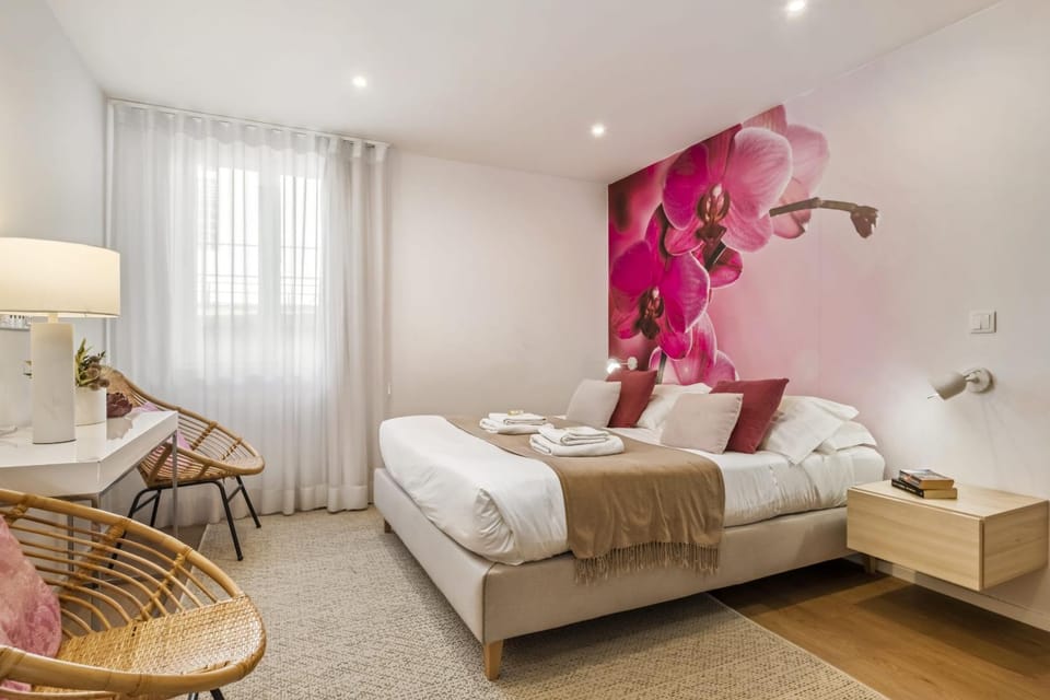 Bed, Bedroom