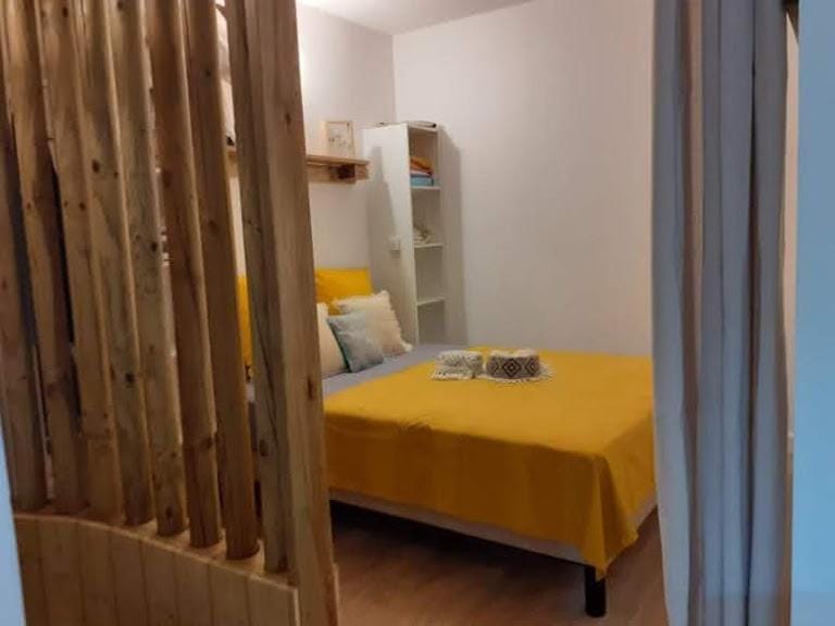 Bed, Photo of the whole room