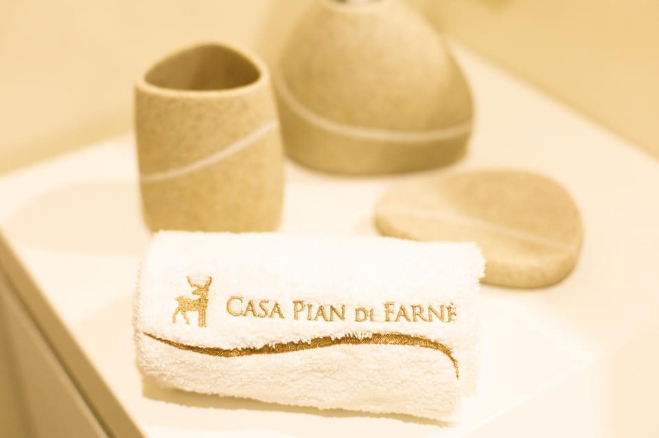 Property logo or sign, Bathroom, towels