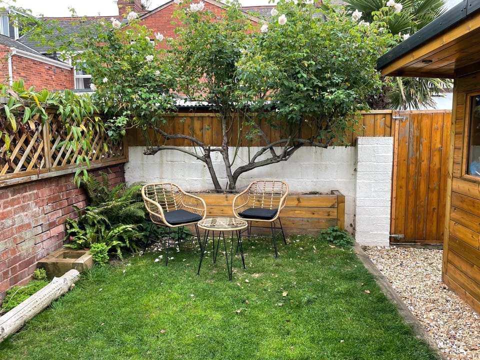 Nomi Homes - Powderham - Exeter - Uni - Free parking - Central House in Exeter