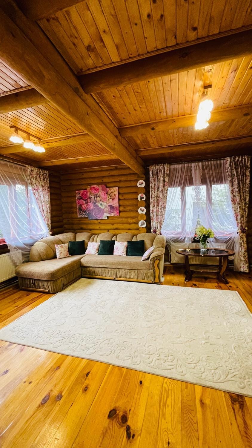 Еко котедж Яблуницька троянда Chalet in Ukraine