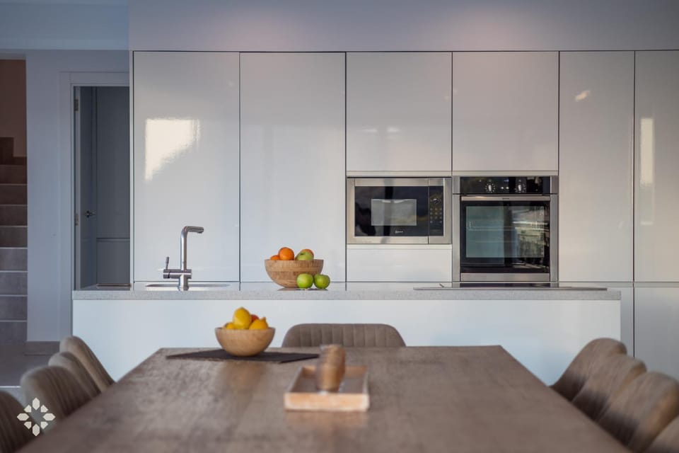 Kitchen or kitchenette, Dining area, oven, stove, toaster