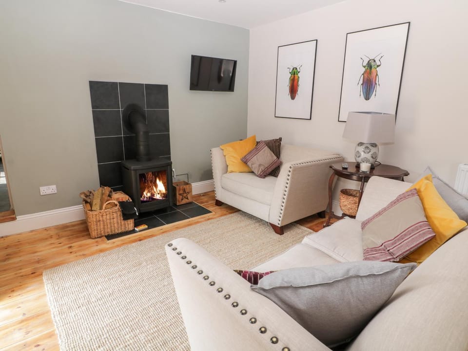 Yew Tree Cottage House in England