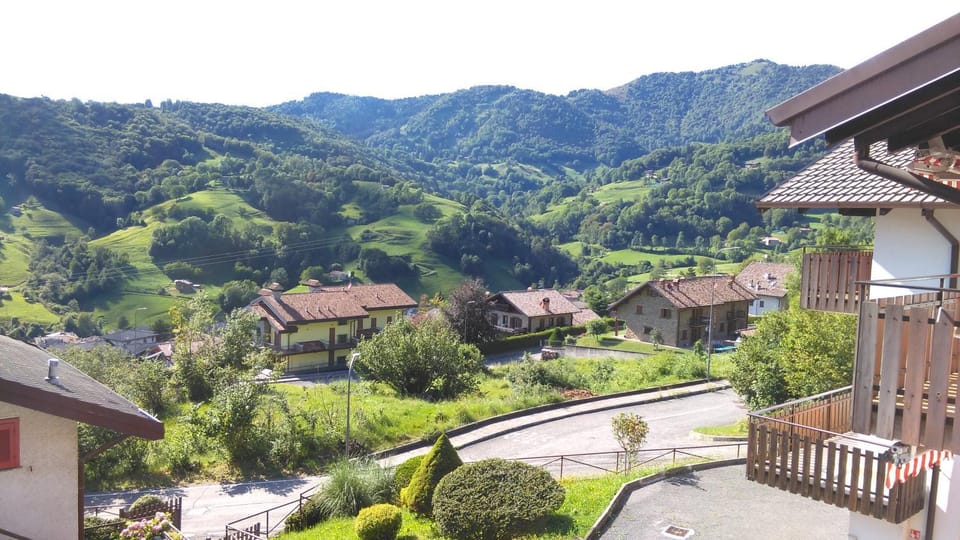 View (from property/room), Mountain view