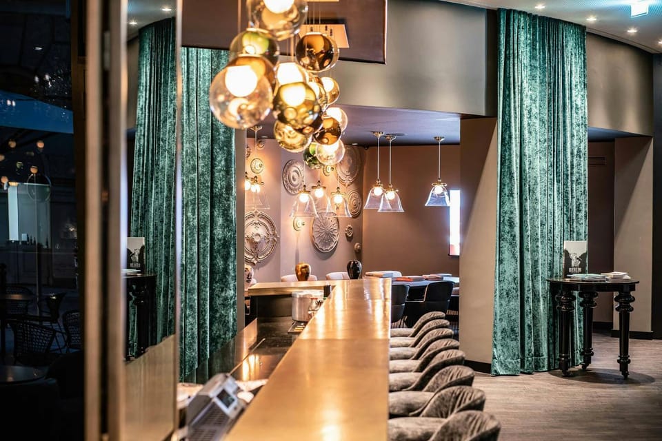 Lounge or bar