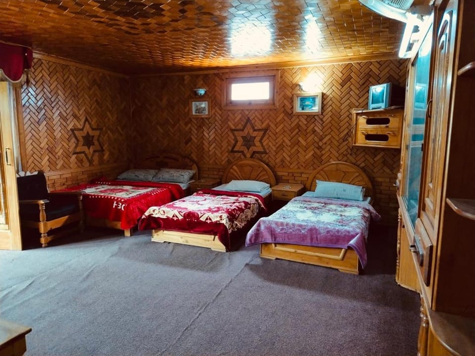 Taimoor Hotel swat Kalam Bed and Breakfast in Pakistan