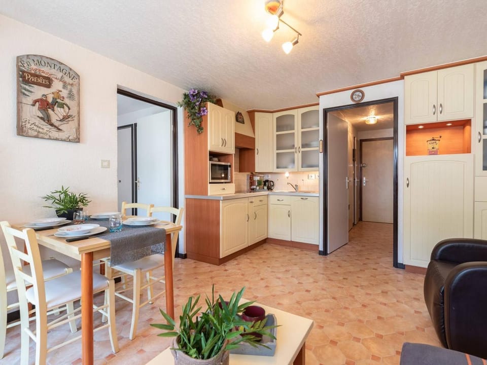 Appartement 4 pers à Saint-Lary Village, proche commerces et téléphérique Apartment in Saint-Lary-Soulan