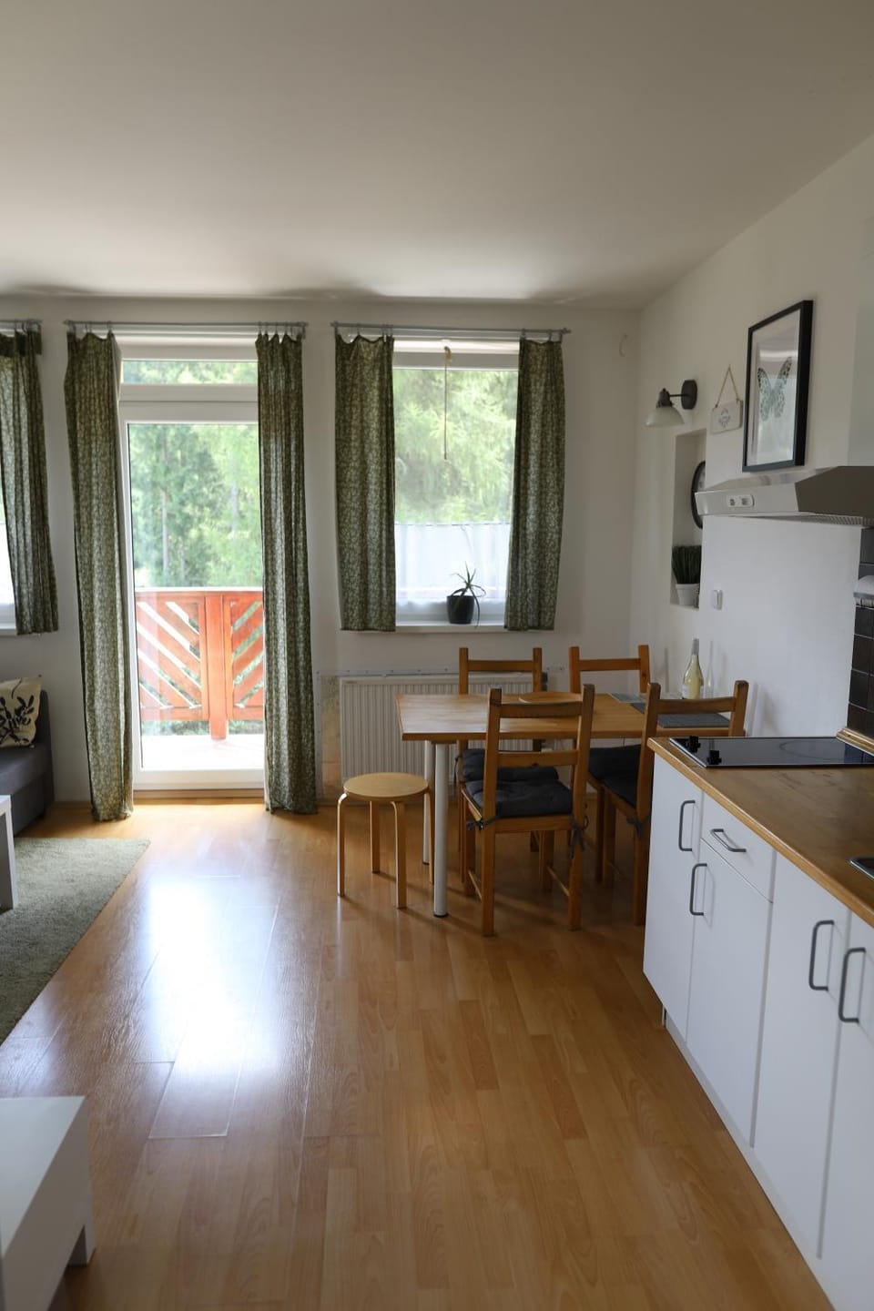 Kitchen or kitchenette, Living room, Dining area, stove