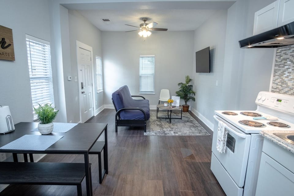 Kitchen or kitchenette, Living room, Dining area