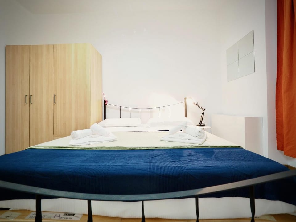 DIMORA SOTTORIPA 7 - di fronte all'Acquario - GENOVABB IT Apartment in Genoa