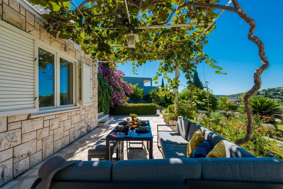 Ellanna Apartment in Srebreno