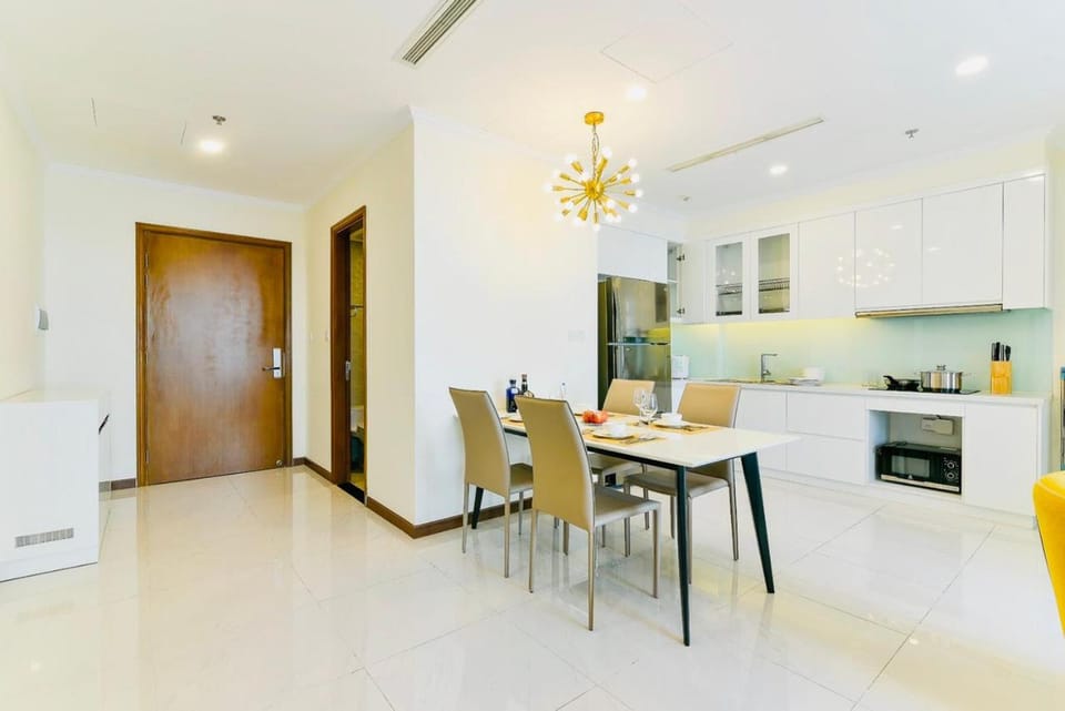 *BOM HOMES* VINHOMES CENTRAL PARK- LUXURY APARTMENT Apartment in Ho Chi Minh City