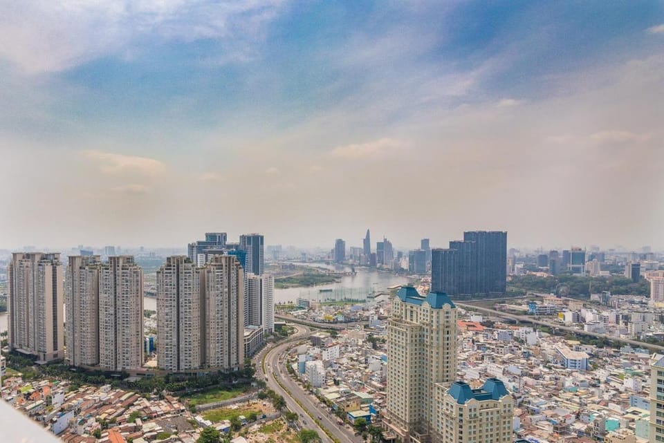 *BOM HOMES* VINHOMES CENTRAL PARK- LUXURY APARTMENT Apartment in Ho Chi Minh City