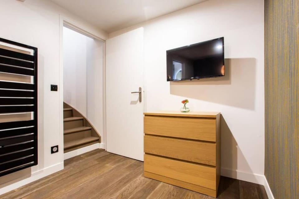 Appartement indépendant-2 chambres !!Parc des expositions Apartment in Issy-les-Moulineaux