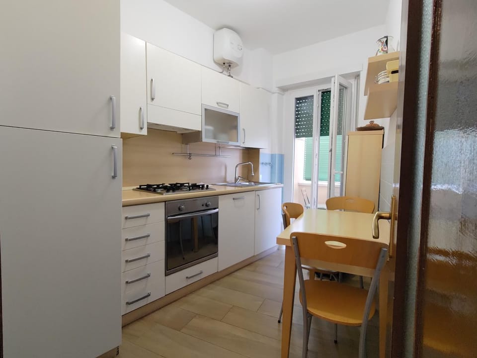 GuestHost - San Giovanni Apartment with Balcony Apartment in Rome