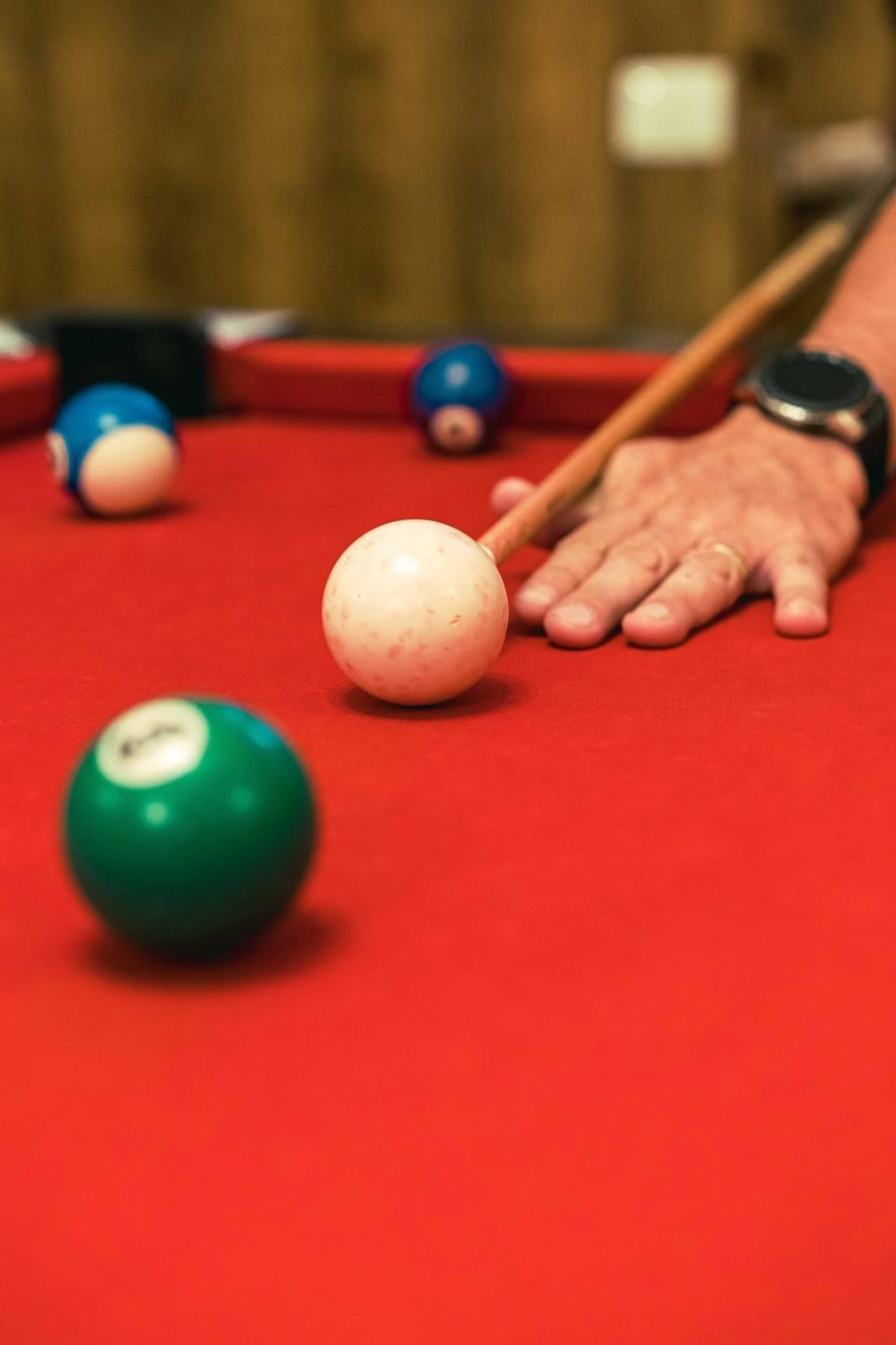 Billiard, Game Room