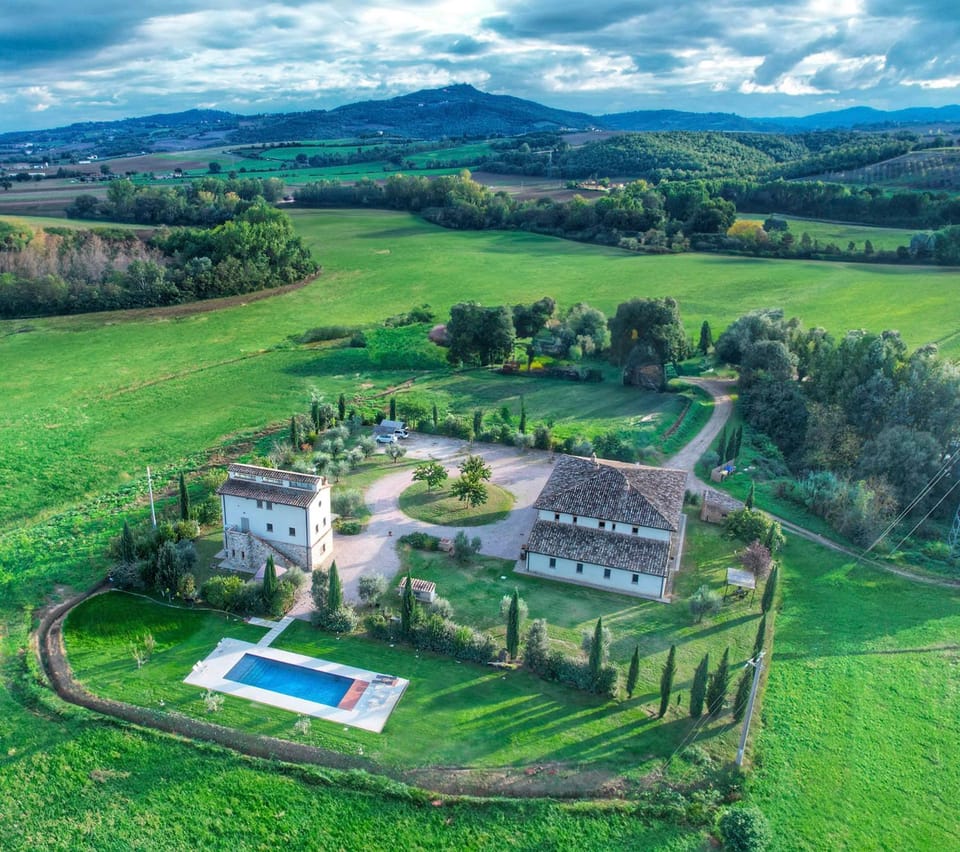 Property building, Nearby landmark, Restaurant/places to eat, Spring, Day, Natural landscape, Bird's eye view, Garden, Garden, Garden view, Mountain view, Pool view, Swimming pool, Breakfast