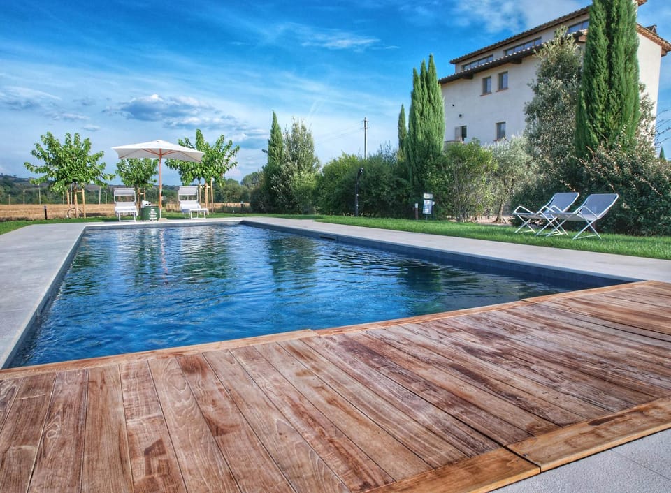 Spring, Day, Garden, Garden, Garden view, Pool view, Swimming pool, Swimming pool, sunbed