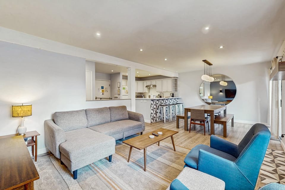 Mammoth Ski & Racquet 93K Apartment in Mammoth Lakes