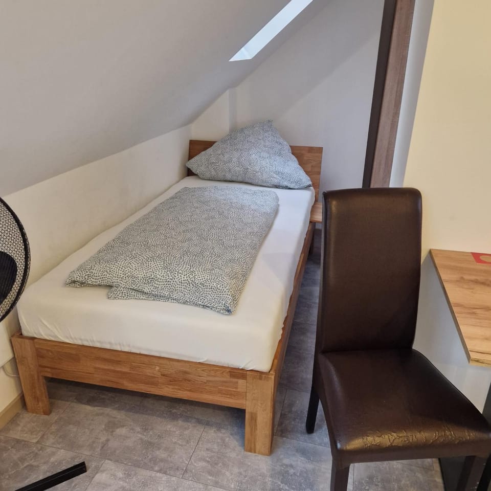 Balthasar Neumann Speiserei & Gästehaus - Zentrum Brühl -E-Ladestation, nähe Phantasialand Bed and Breakfast in Brühl