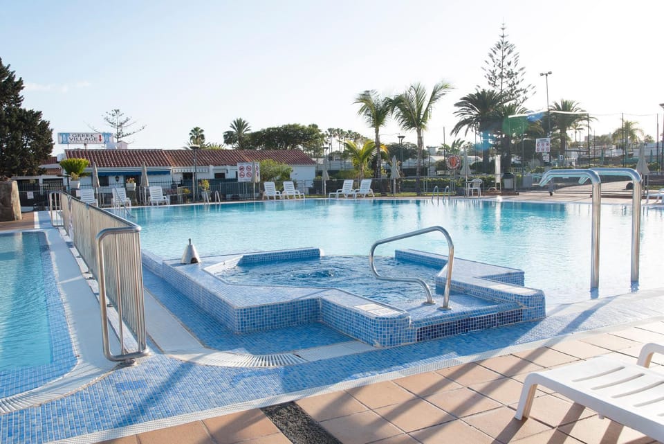 Bungalow Atos With Private Garden Villa in Maspalomas