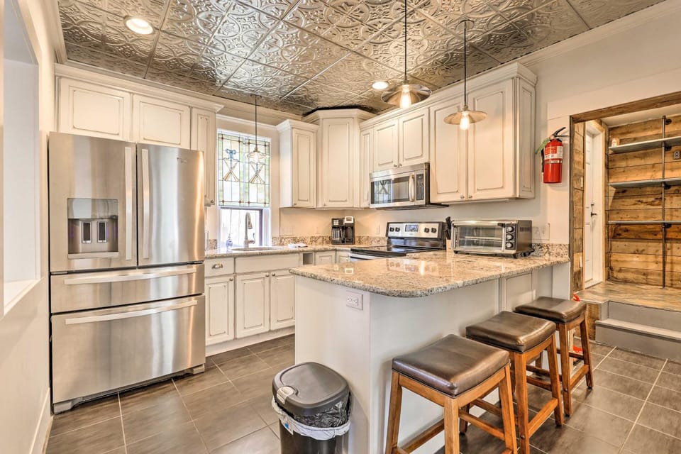 Close to Main St & Slopes: Breck Home w/ Hot Tub! House in Breckenridge