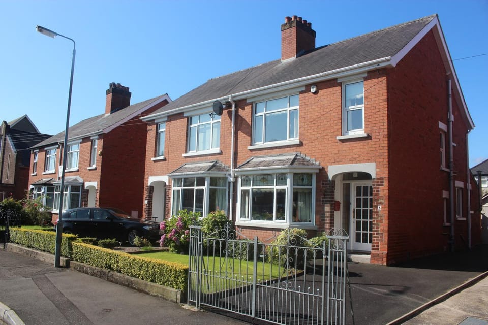 Property building, Neighbourhood, Street view