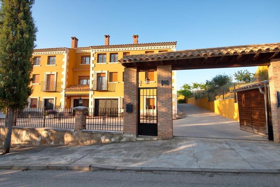 El Mirador de la Serrania Country House in Aragon