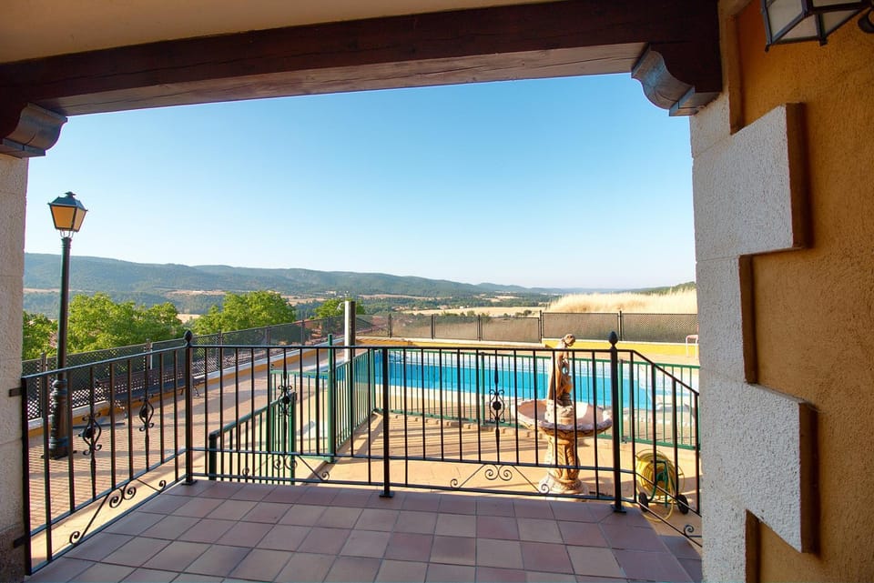 El Mirador de la Serrania Country House in Aragon