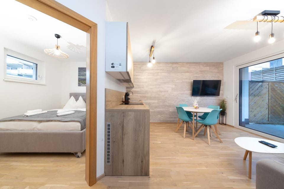 Living room, Bedroom