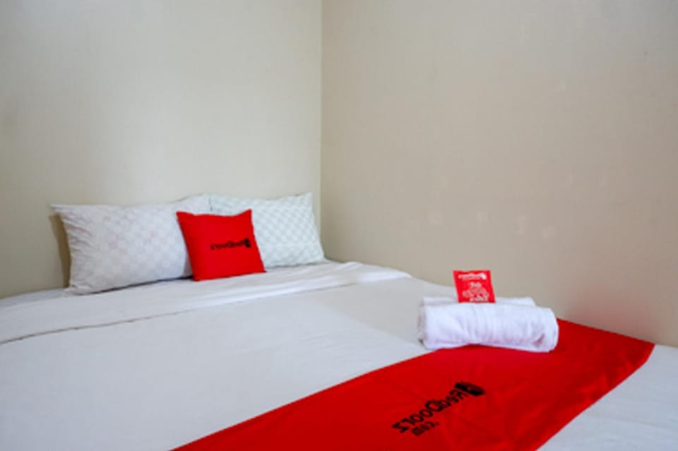 RedDoorz near RSUD Kudus Hotel in Indonesia