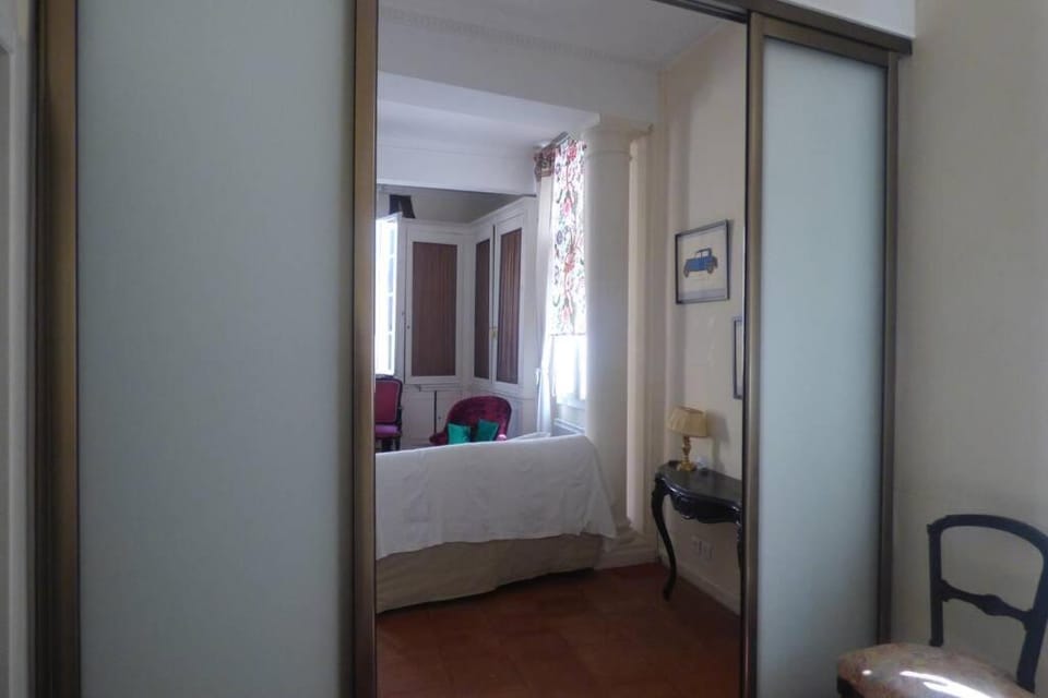 Logis de Sainte-Scarbes Apartment in Toulouse