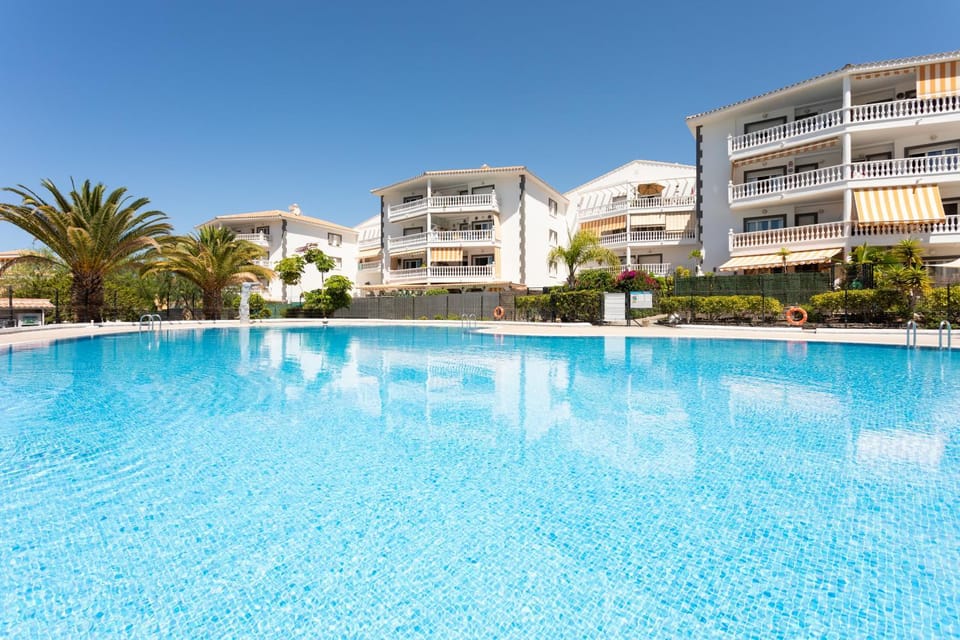 Home2Book VistaHermosa Los Cristianos Pool & Padel Apartment in Los Cristianos
