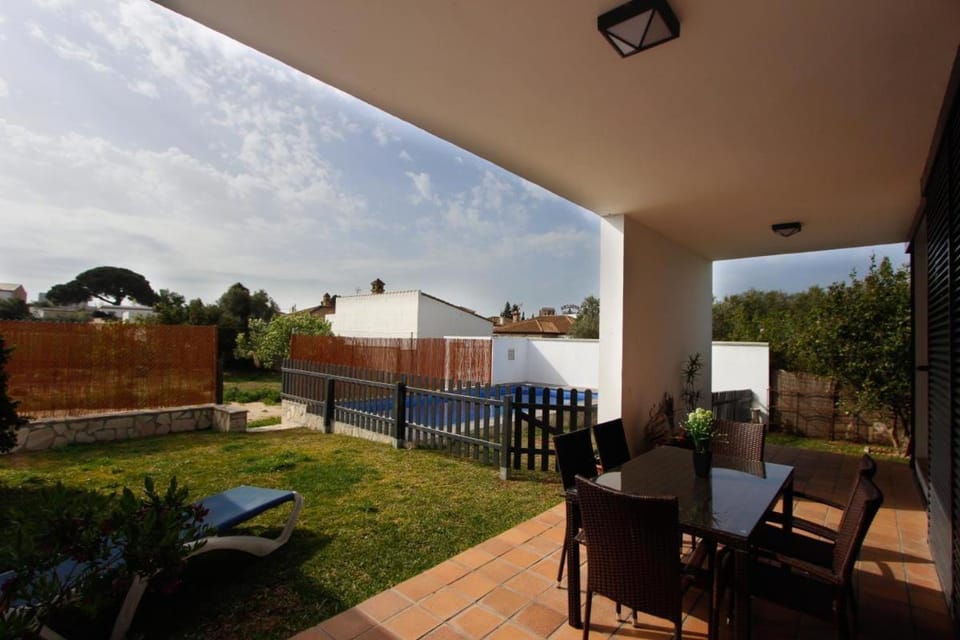 Patio, Garden, View (from property/room), Balcony/Terrace, Dining area, Garden view