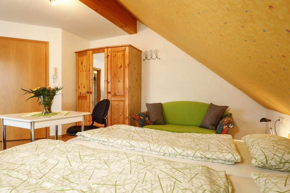 Property building, Living room, Bedroom