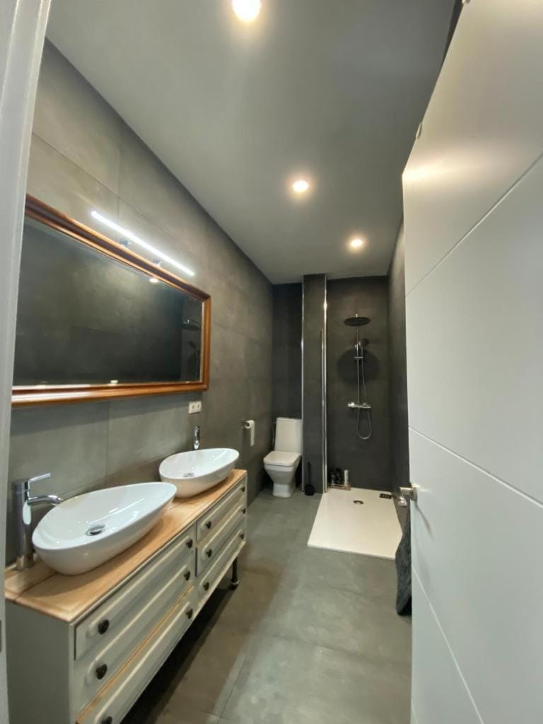 CASA REFORMADA CON TERRAZA/WIFI/AIRE ACONDICIONADO House in Seville