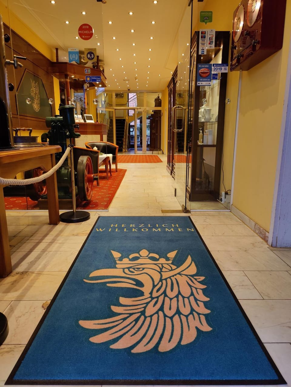 Facade/entrance, Lobby or reception