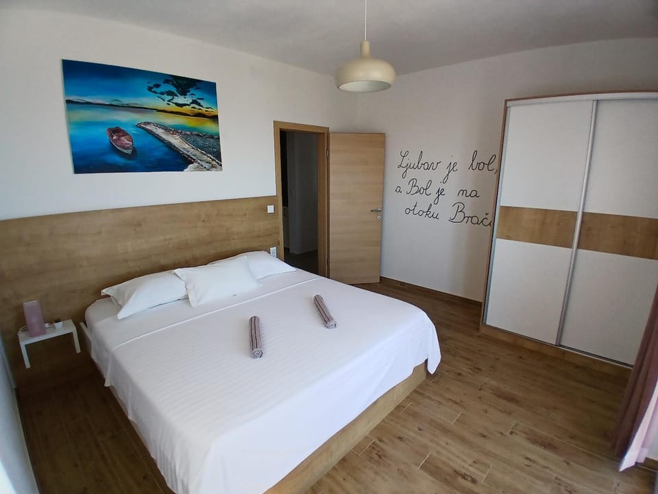 Bed, Bedroom, wardrobe