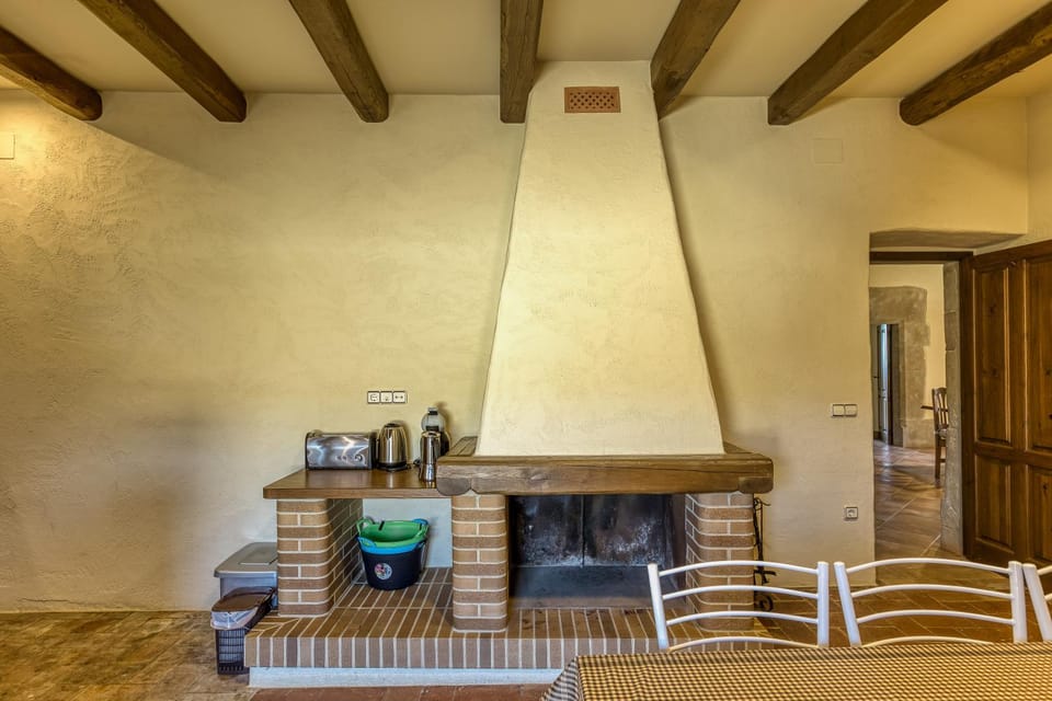 Coffee/tea facilities, Kitchen or kitchenette