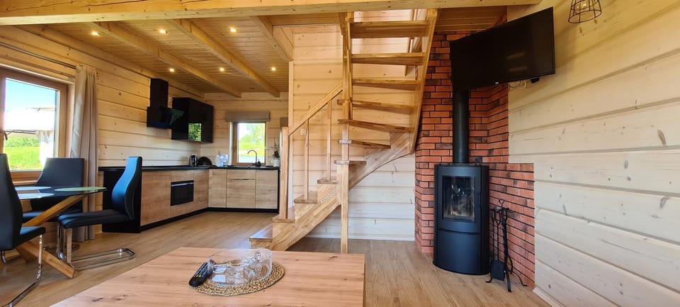 Bathroom, Balcony/Terrace, Kitchen or kitchenette, Living room, Dining area