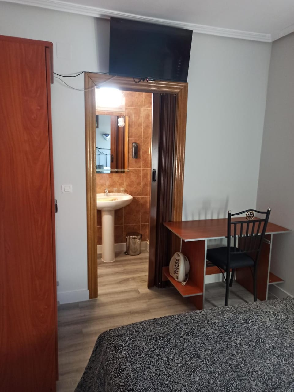 PENSION LA PARADA Bed and Breakfast in Castile and León
