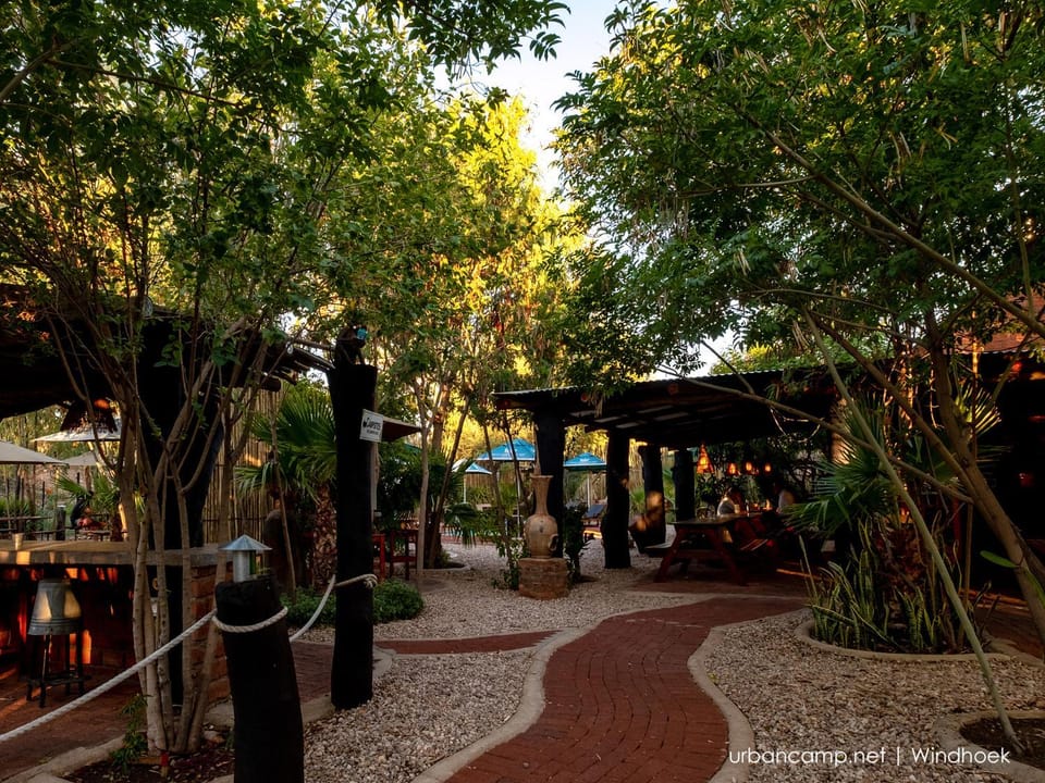 Patio, Restaurant/places to eat, Garden, Seating area