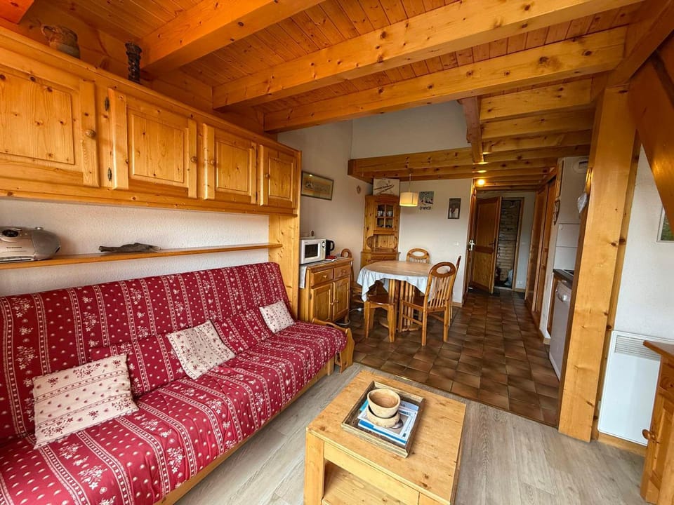Appartement Sud, 8 pers, 44m², panoramique pistes - FR-1-293-317 Apartment in Haute-Savoie